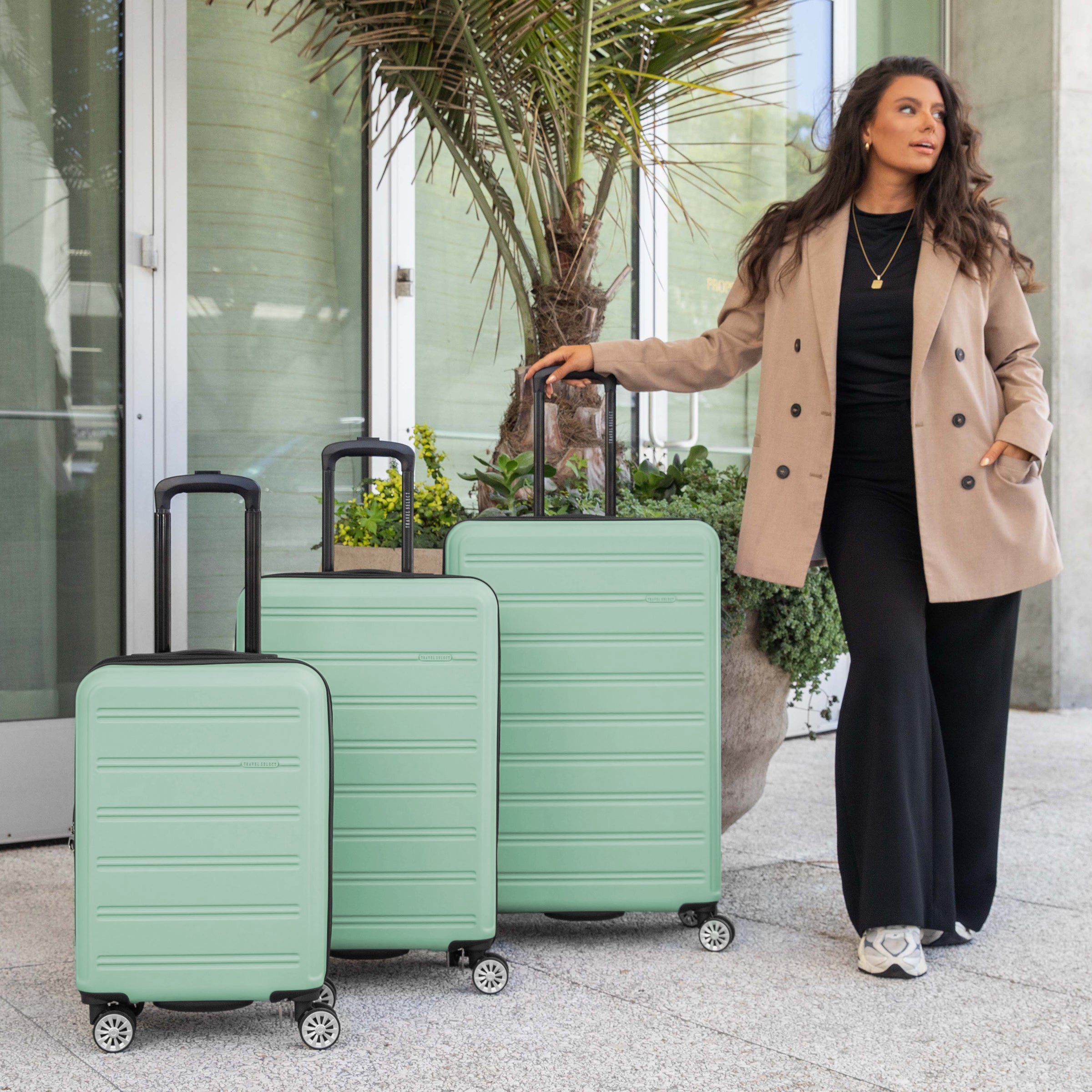 Travel Select Snowcreek 21" Carry-on Hardside Spinner Luggage Set with USB Port